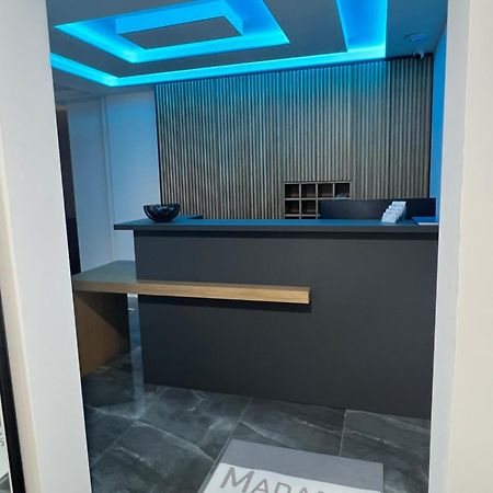 Madamik Apartments Bijela Εξωτερικό φωτογραφία